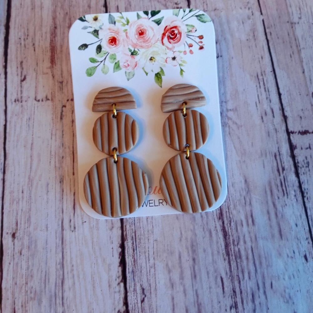 3 piece brown earrings